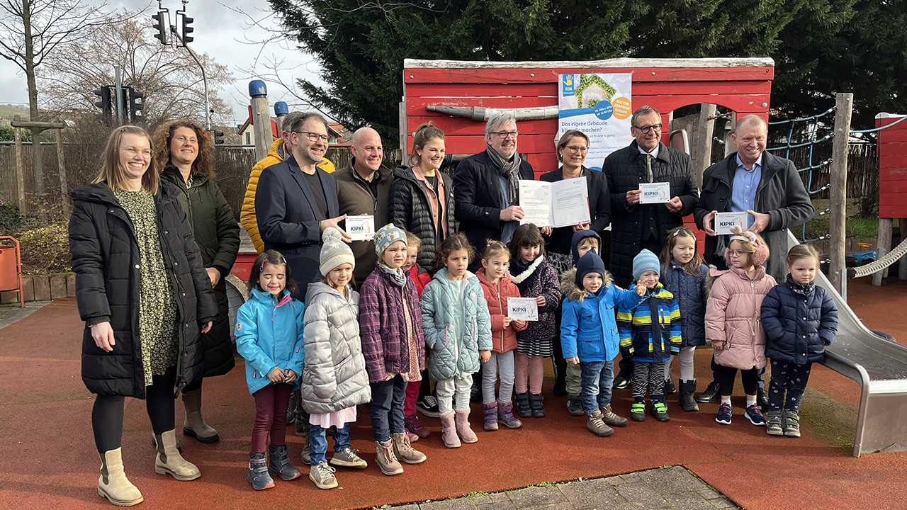 Übergabe des KIPKI-Förderbescheids an die Stadt Bingen in der Kita Wuselkiste